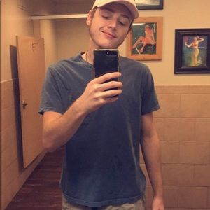 Meet your Posher, Travis